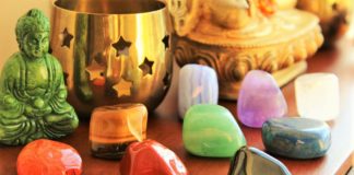 The Stone Healer’s Medicine Kit Chakra-crystals-set-324x160