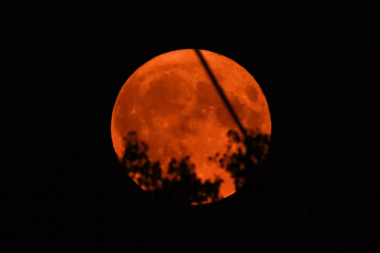 Rare super blue moon in Germany